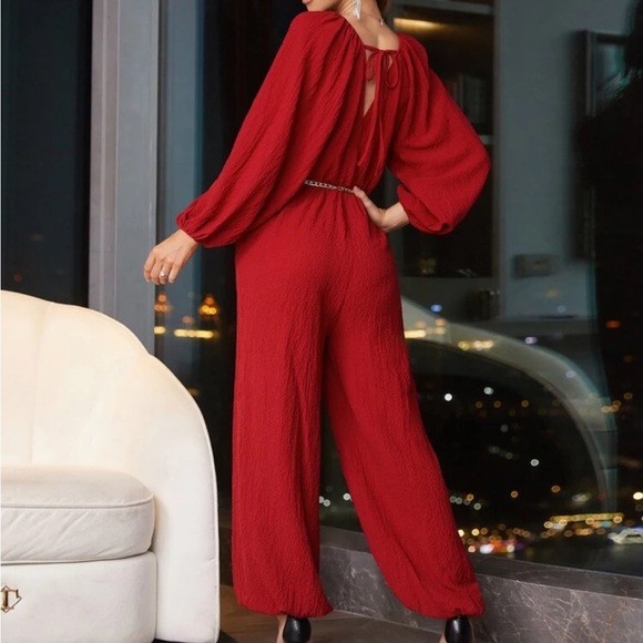 Tie Back Chain Belted Jumpsuit - Picture 4 of 6